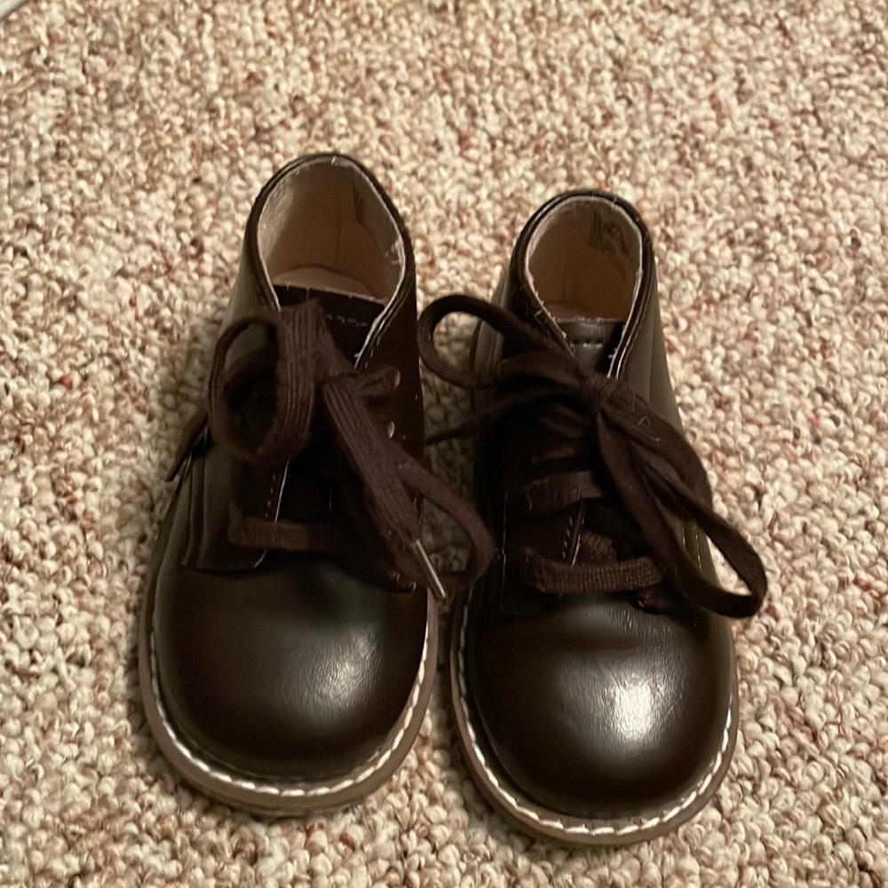 Toddler walking shoes